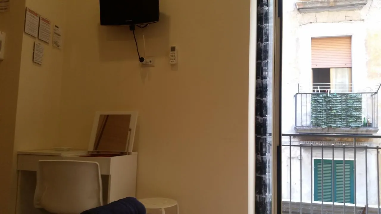 Alojamento de Acomodação e Pequeno-almoço B&B Residenza Il Castello Nápoles Itália